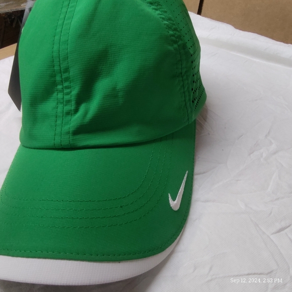 NWT Nike Golf – Dri-FIT Swoosh Perforated  - Picture 3 of 11